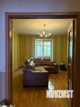 4-к квартира, вторичка, 98м2, 4/4 этаж