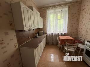 2-к квартира, вторичка, 64м2, 3/3 этаж