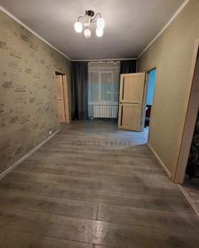2-к квартира, вторичка, 40м2, 1/5 этаж