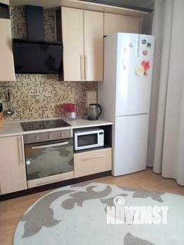 2-к квартира, вторичка, 58м2, 10/18 этаж