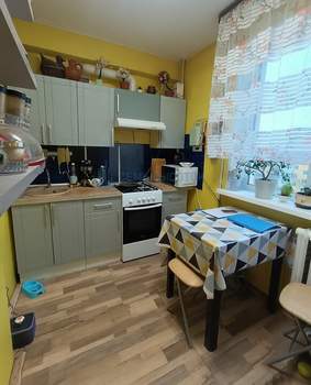 4-к квартира, вторичка, 68м2, 7/9 этаж