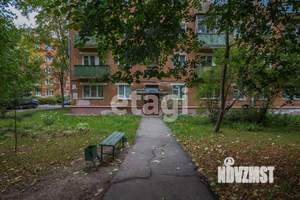 2-к квартира, вторичка, 45м2, 1/4 этаж