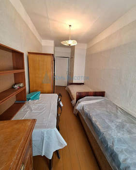3-к квартира, вторичка, 57м2, 1/4 этаж