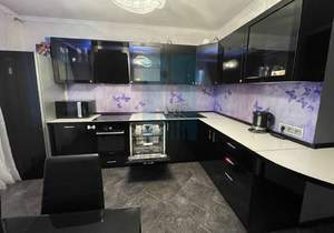2-к квартира, вторичка, 63м2, 6/18 этаж