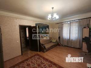 2-к квартира, вторичка, 50м2, 1/4 этаж