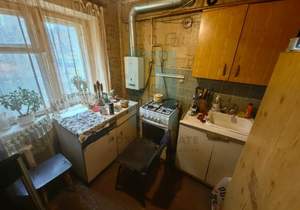 2-к квартира, вторичка, 43м2, 1/5 этаж