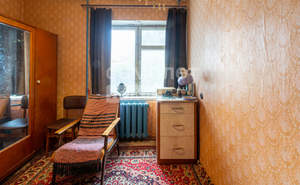 4-к квартира, вторичка, 58м2, 1/5 этаж