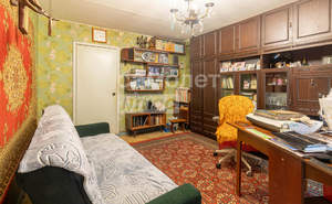 4-к квартира, вторичка, 58м2, 1/5 этаж