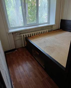 2-к квартира, вторичка, 30м2, 1/4 этаж