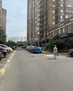 3-к квартира, вторичка, 70м2, 23/25 этаж